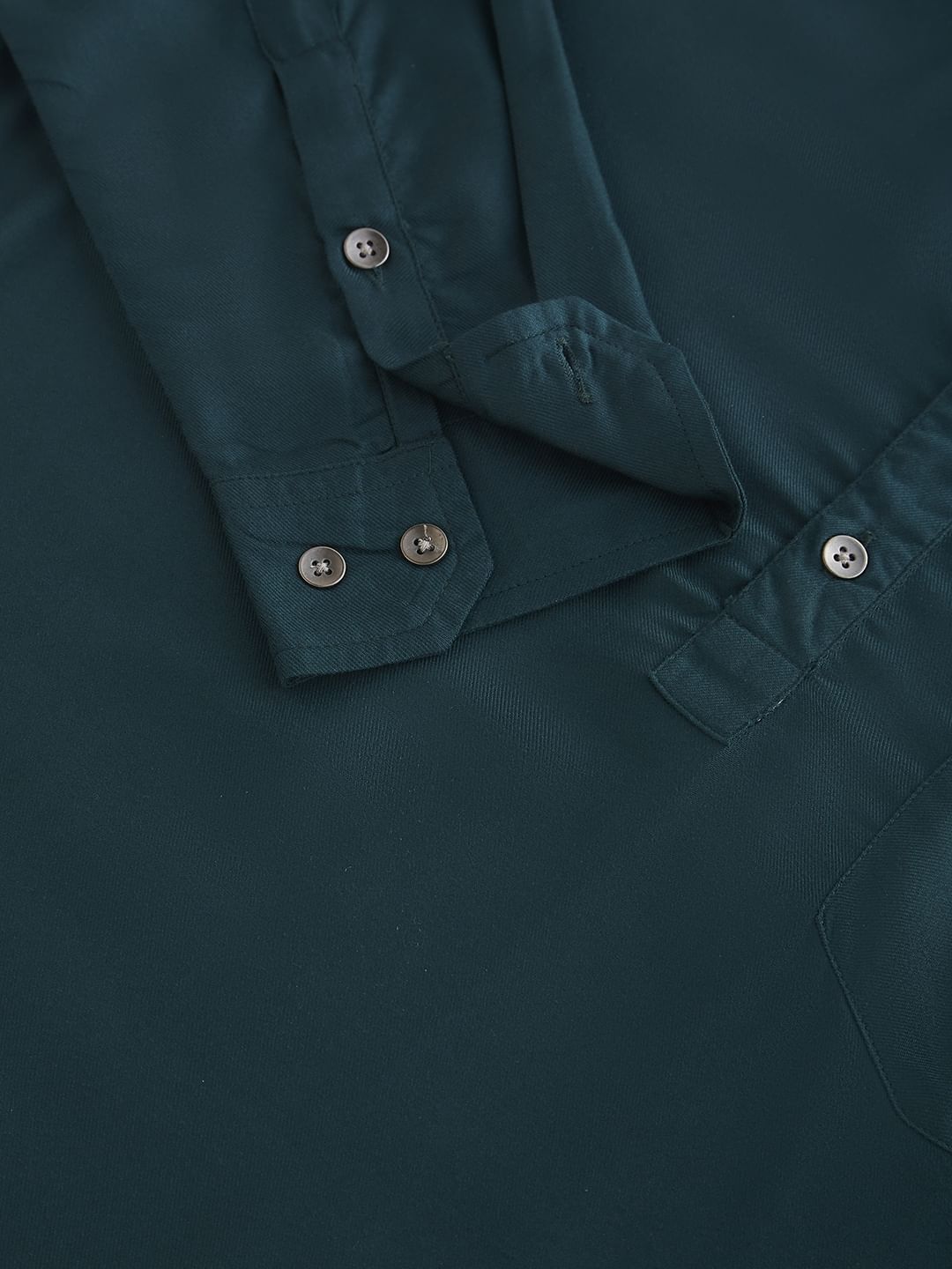 Elegant Peacock Green Solid Kurta