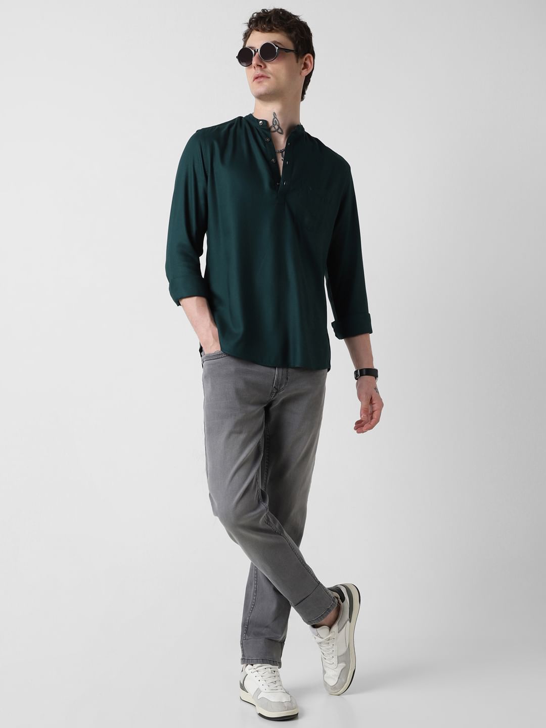 Elegant Peacock Green Solid Kurta