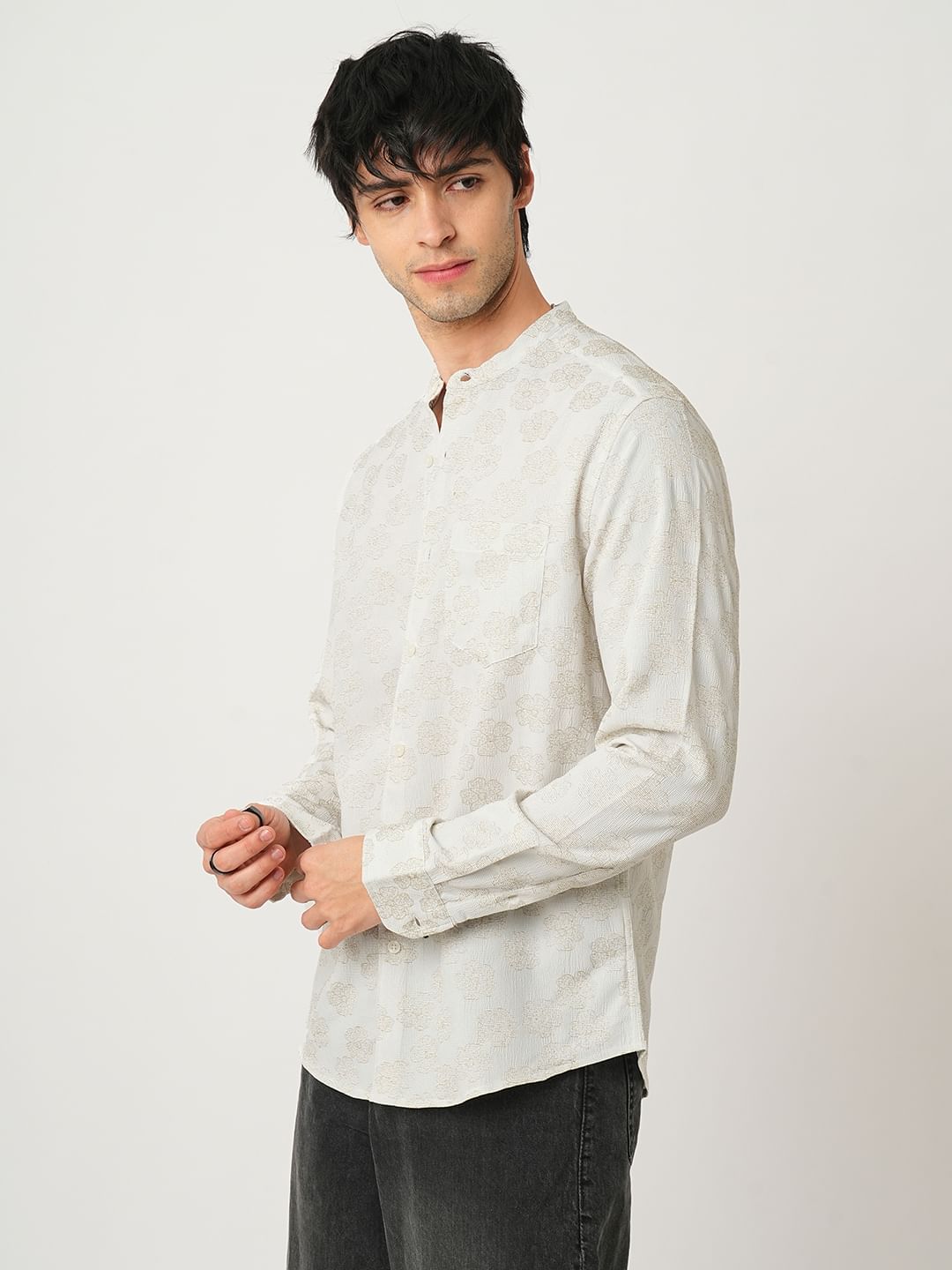 Exquisite Beige Floret Jacquard Creased Shirt