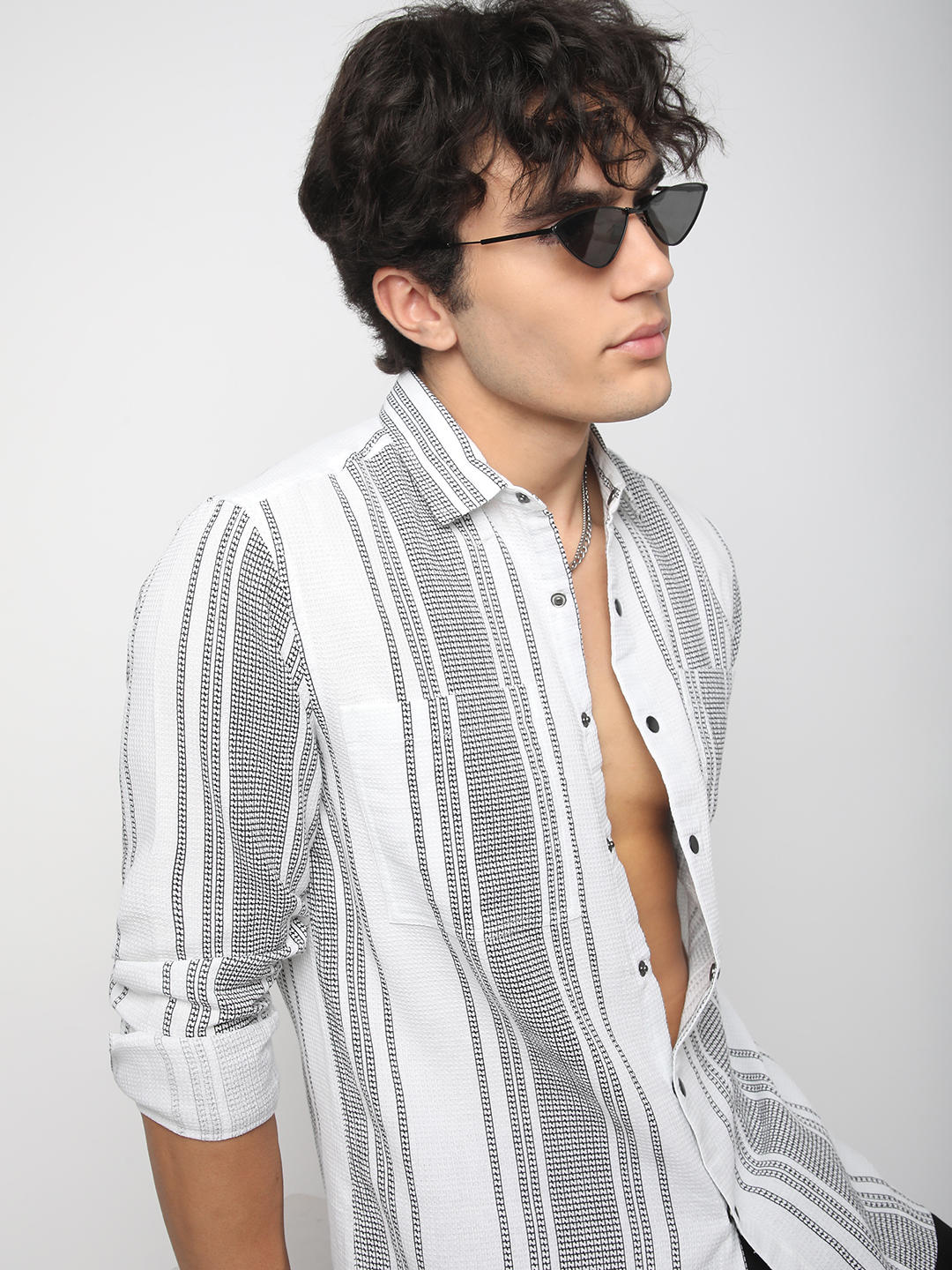 Refined White Double Pocket Waffle Striped Shirt