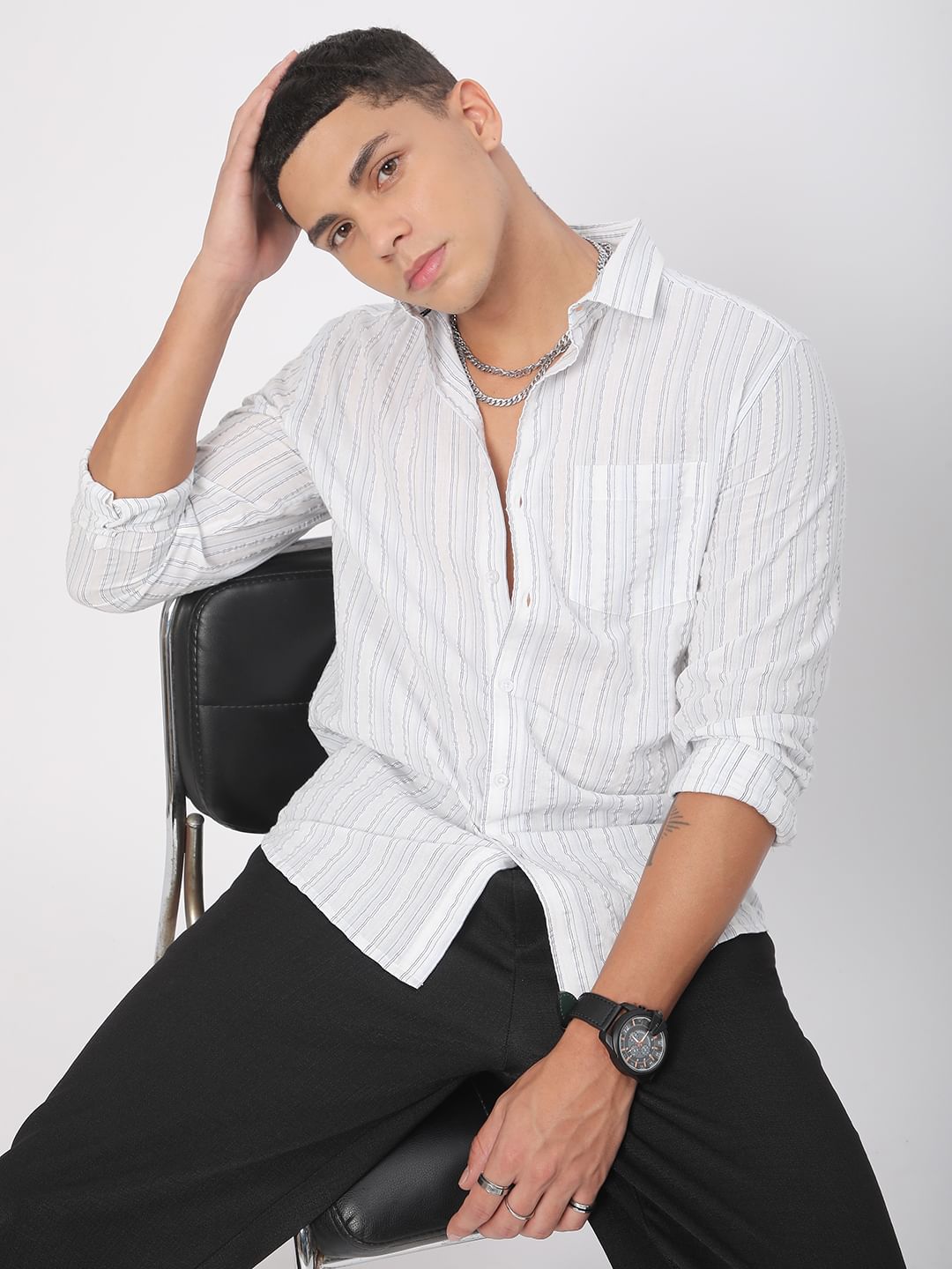 Voguish White Vertical Line Stripe Seersucker Shirt