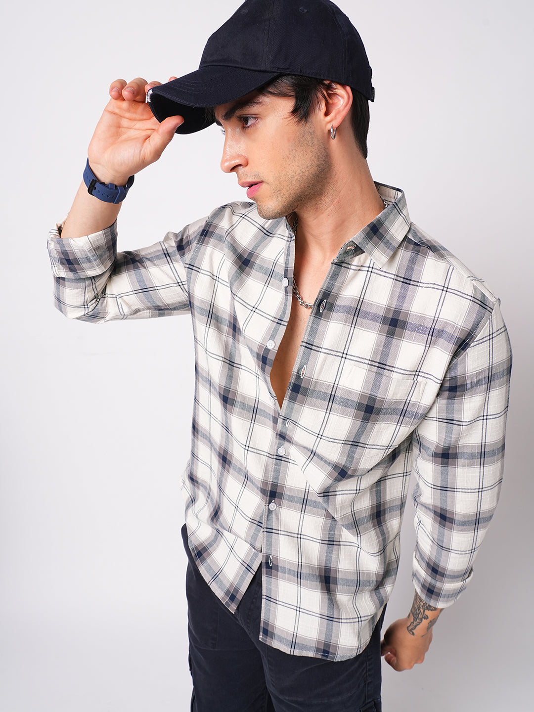 Modish Navy & White Tartanique Checks Textured Shirt