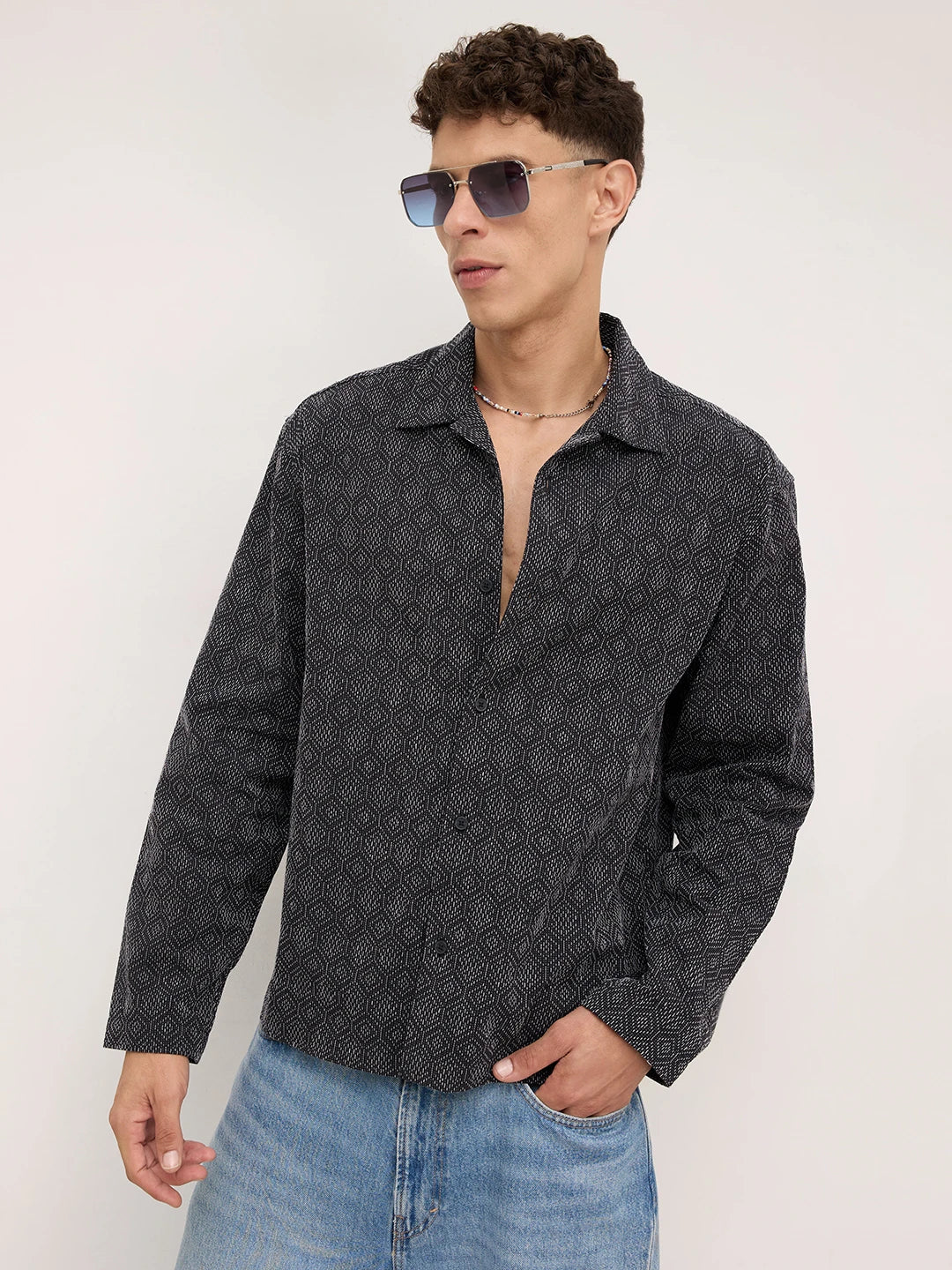 Distinguished Black Contrast Hexagon Textured Notch Collar Oversized Shirt