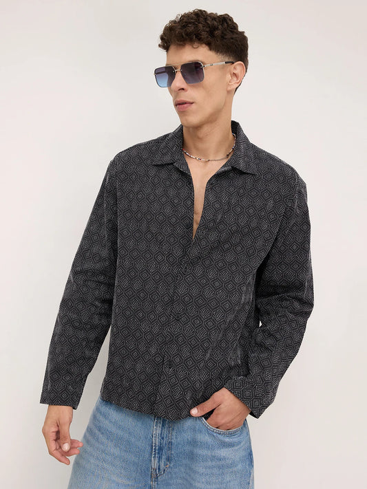 Distinguished Black Contrast Hexagon Textured Notch Collar Oversized Shirt