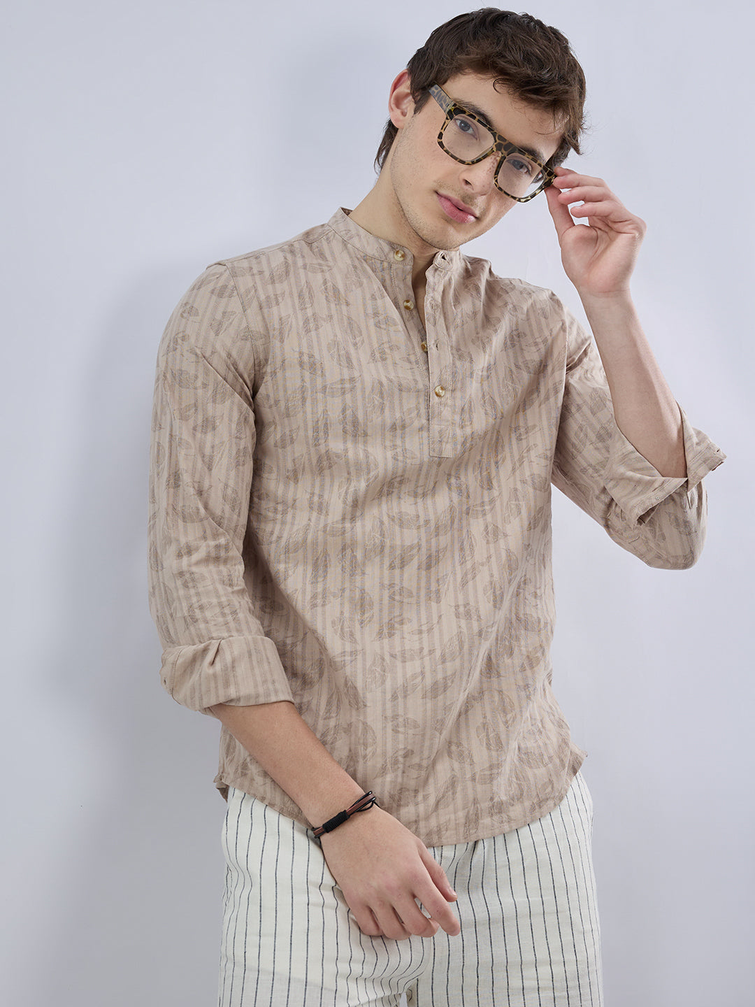 Elegant Beige Leaf Printed Striped Kurta