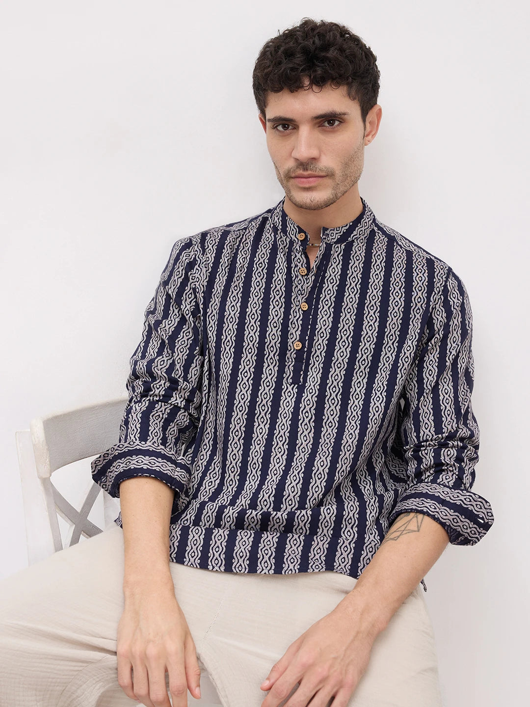 Navy & White Ethnic Motifs Printed Kurta