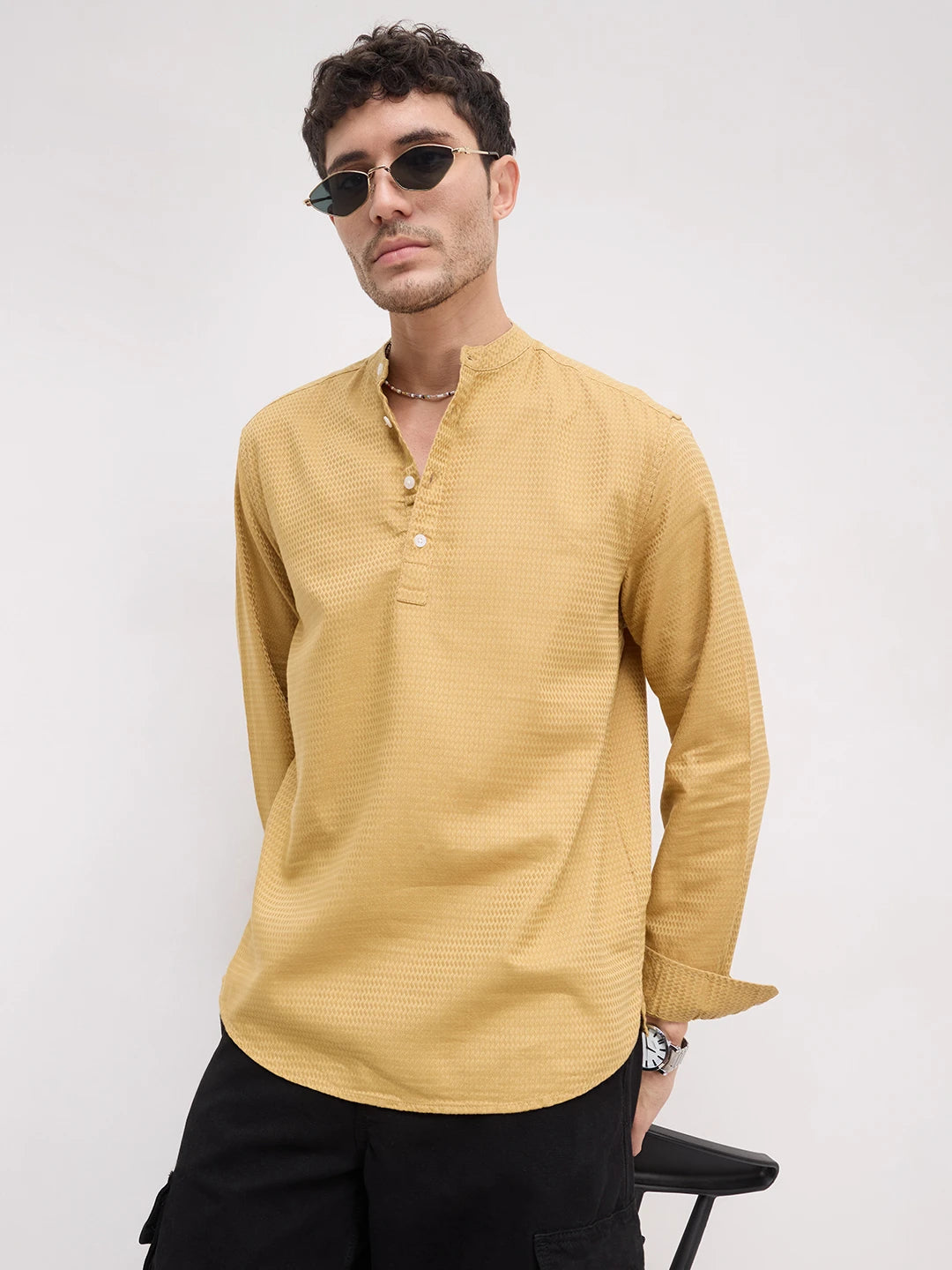 Golden Wavey Textured Kurta