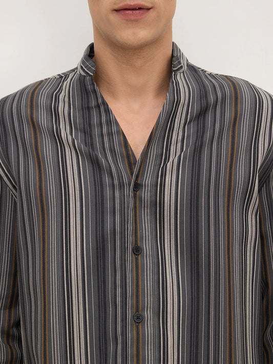 Arctic Breeze Honeycomb Grid Weave Mandarin Shirt