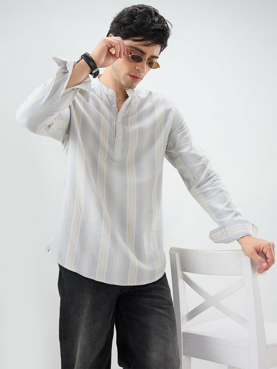 Silverline Refined Vertical Striped Kurta