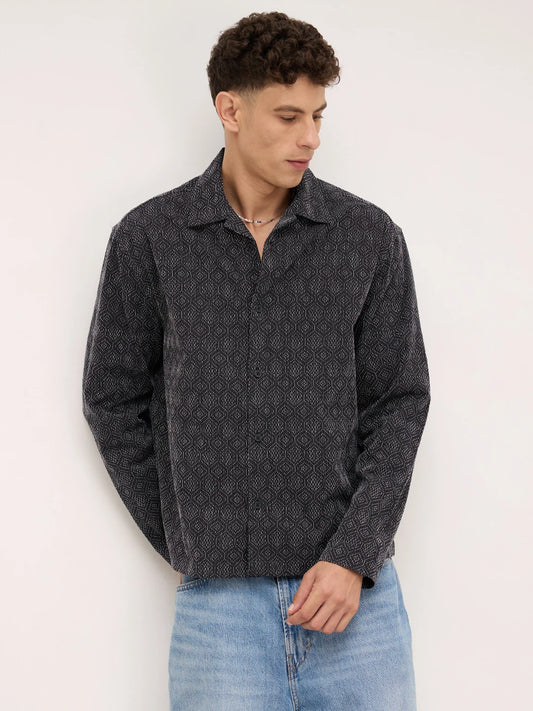 Distinguished Black Contrast Hexagon Textured Notch Collar Oversized Shirt