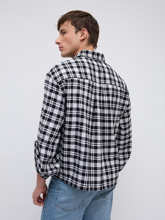 Timeless Monochrome Plaid Checks Cuffless Oversized Crop Shirt