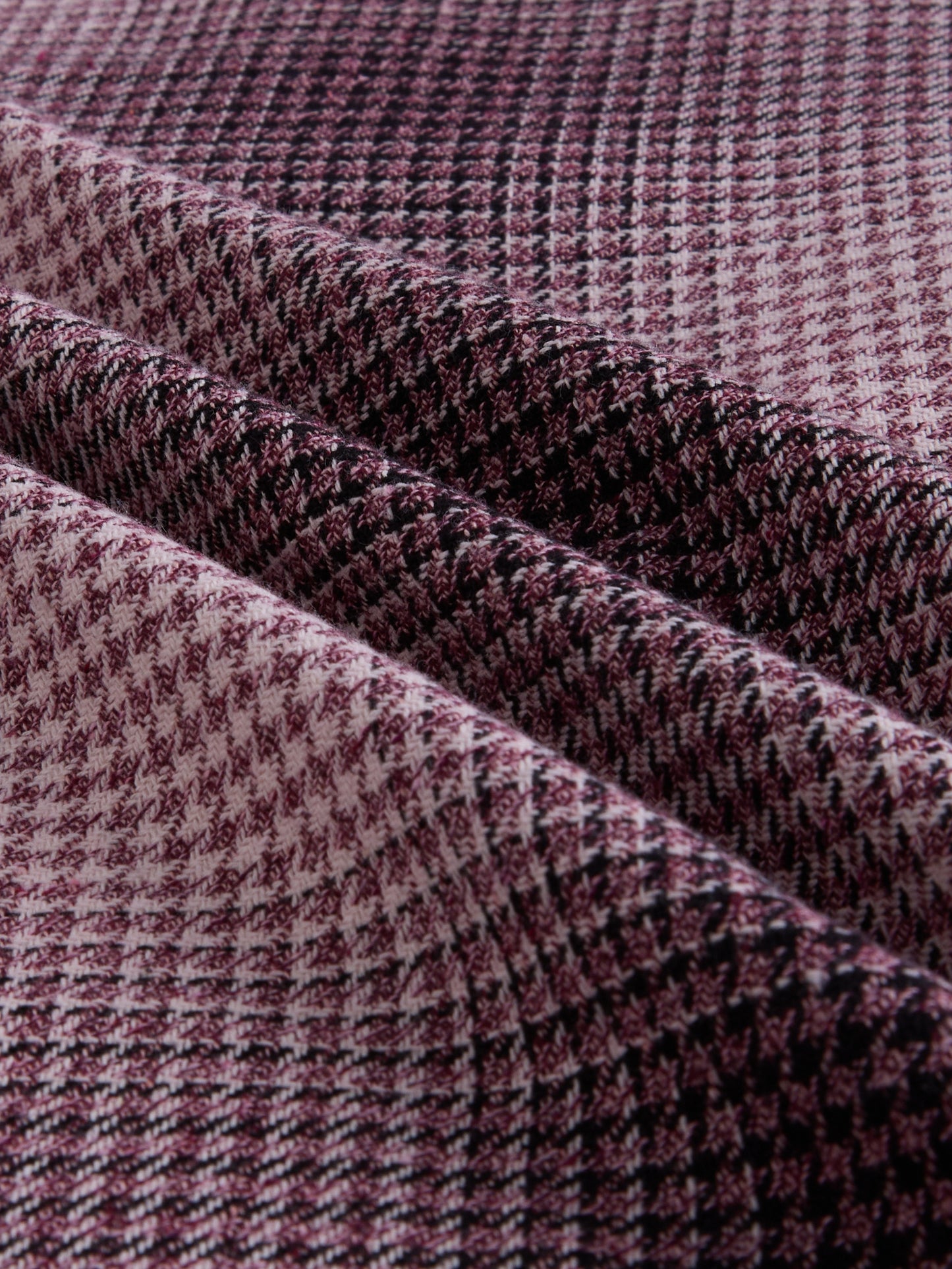 Old-School Red & Black Houndstooth Twin Pocket Flannel Shirt