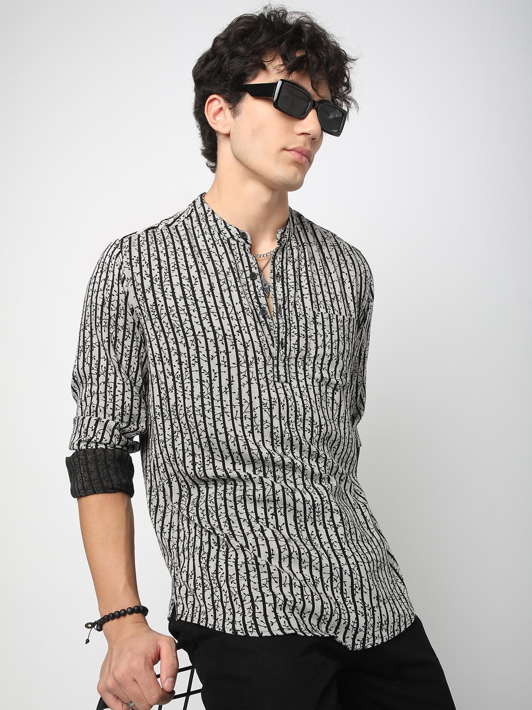 Black Mini Leaf Carved Striped Kurta