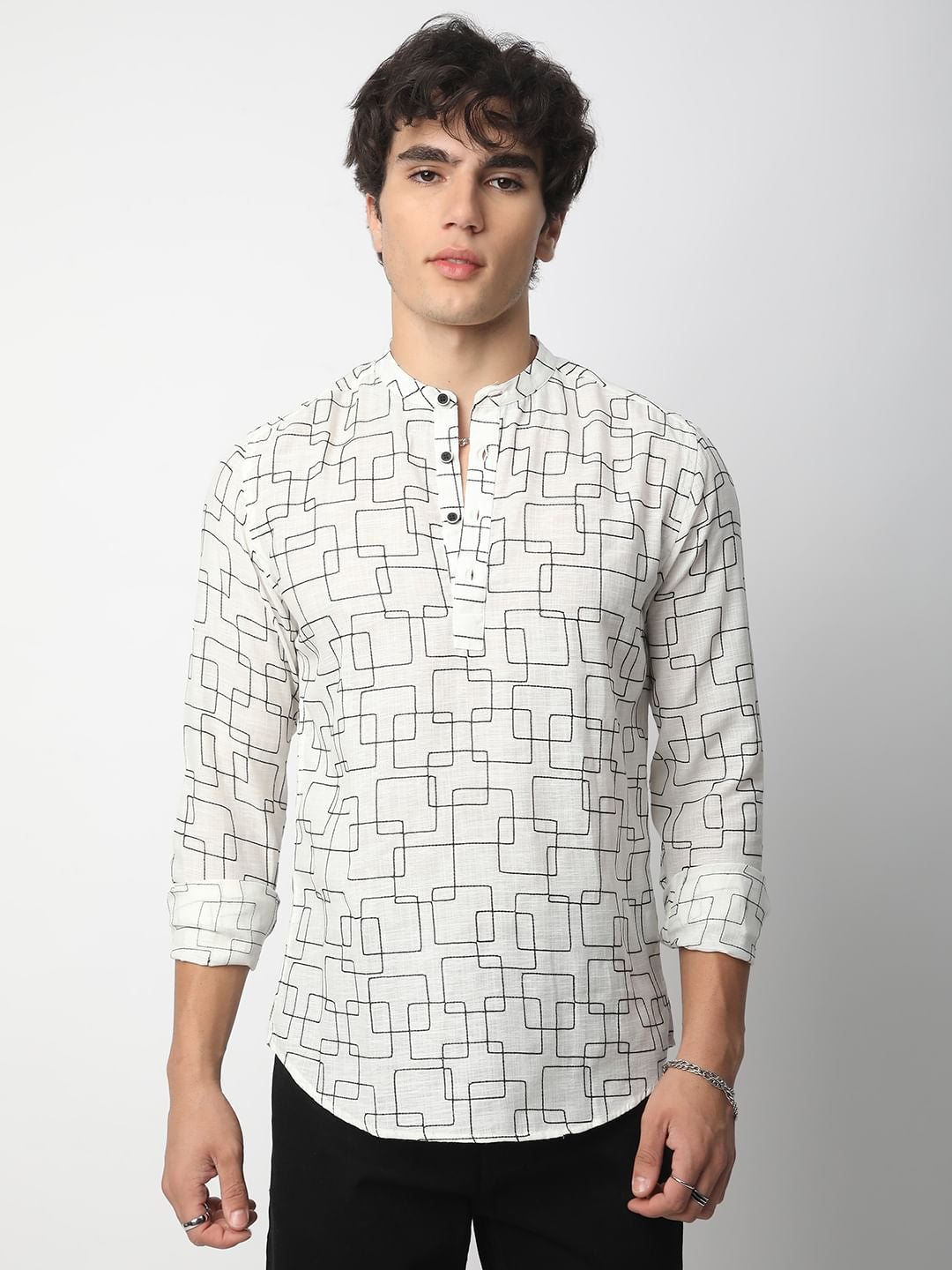 White Squarish Contrast Embroidered Kurta