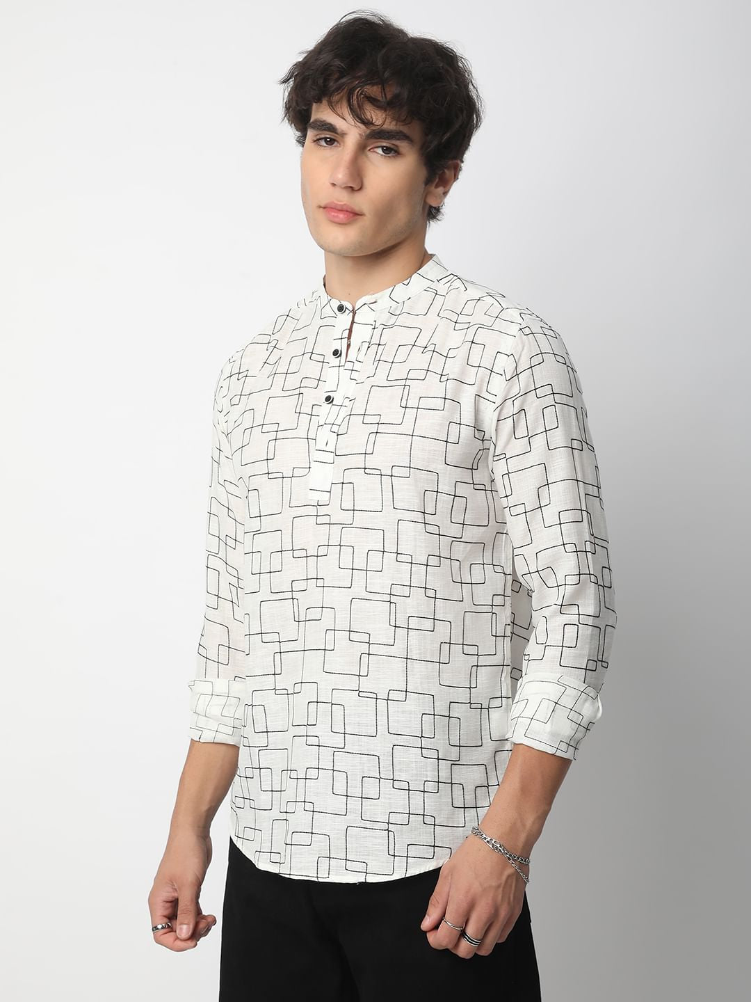 White Squarish Contrast Embroidered Kurta