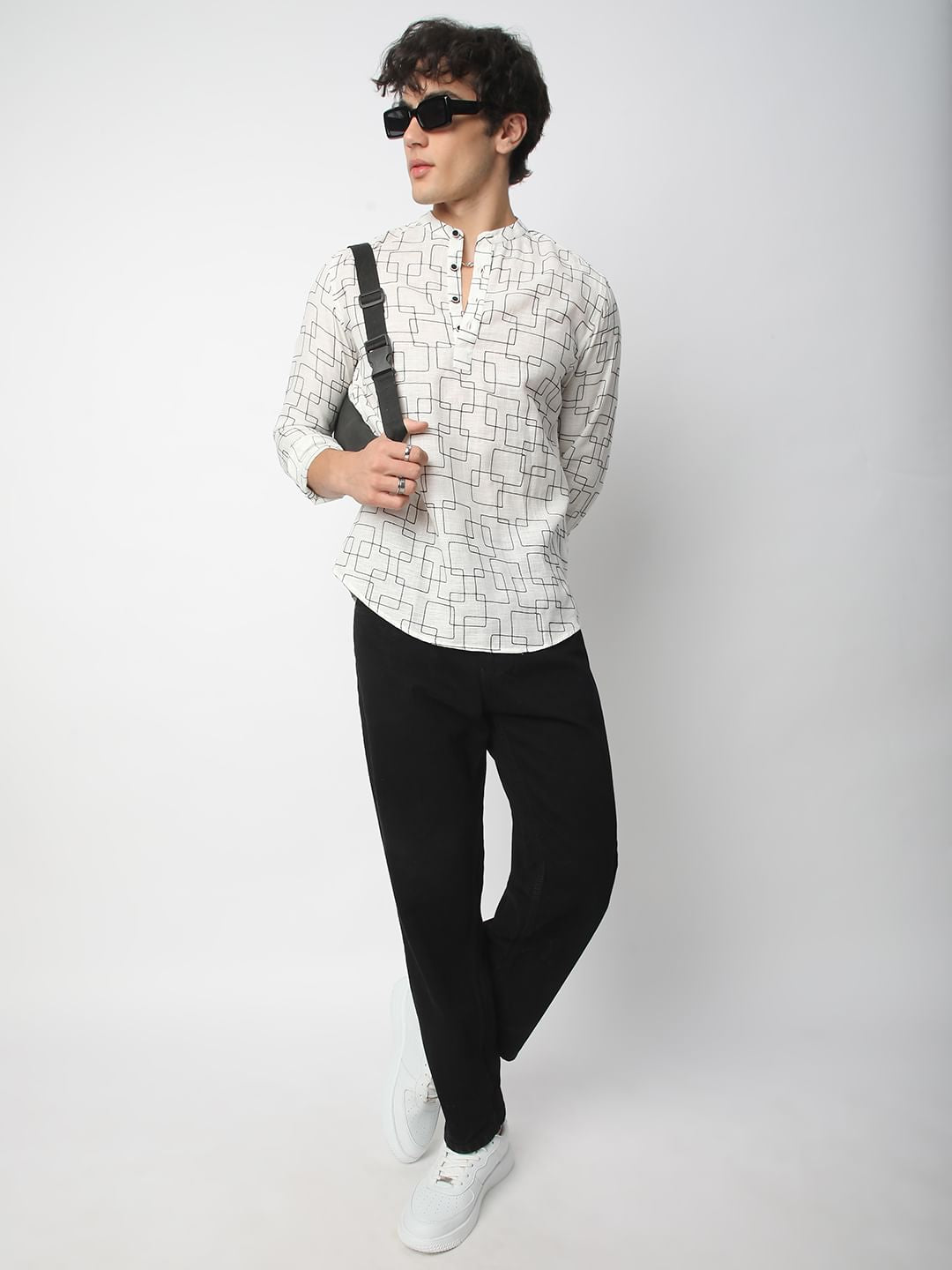 White Squarish Contrast Embroidered Kurta