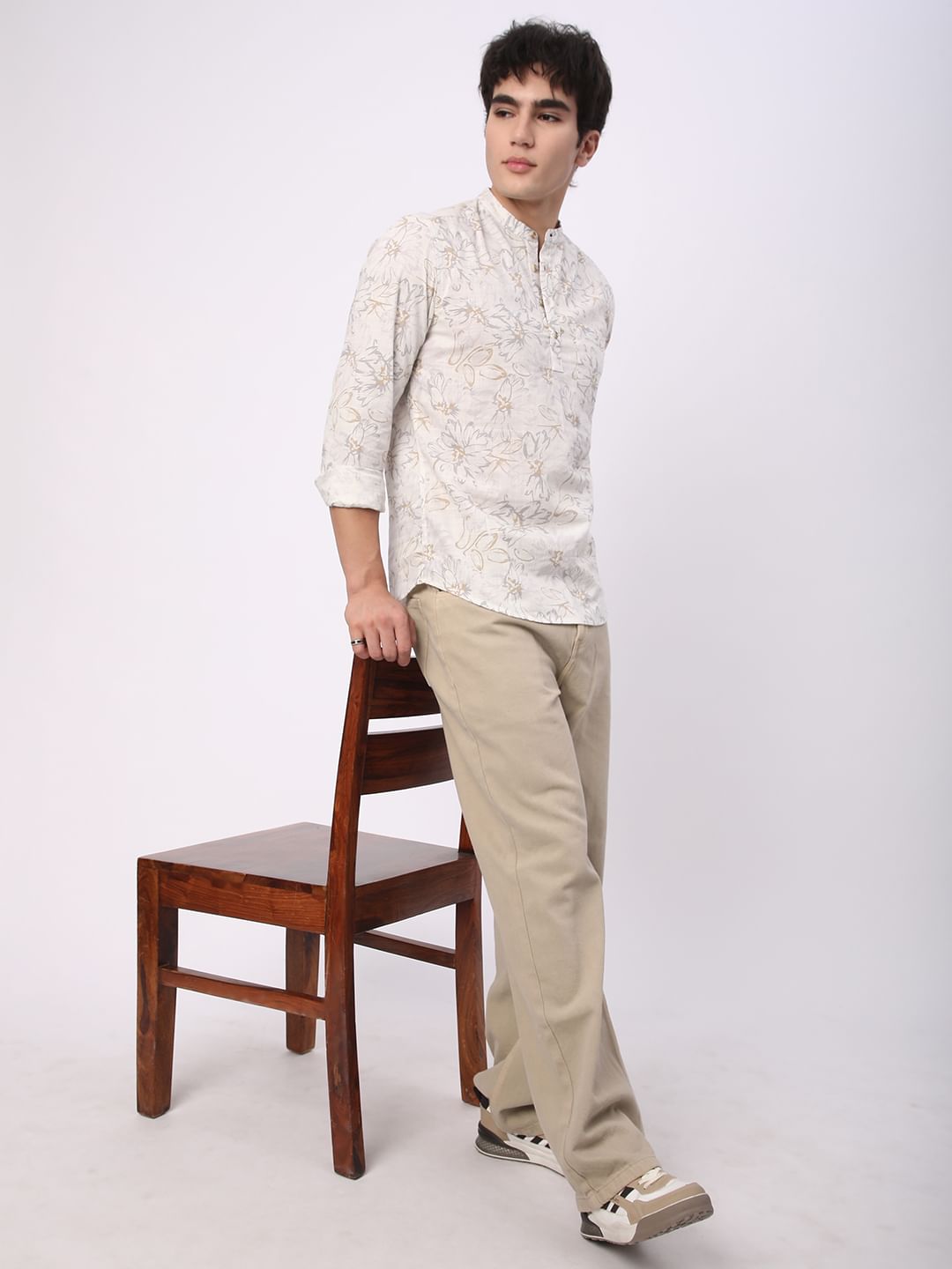 Voguish White Floral Printed Kurta