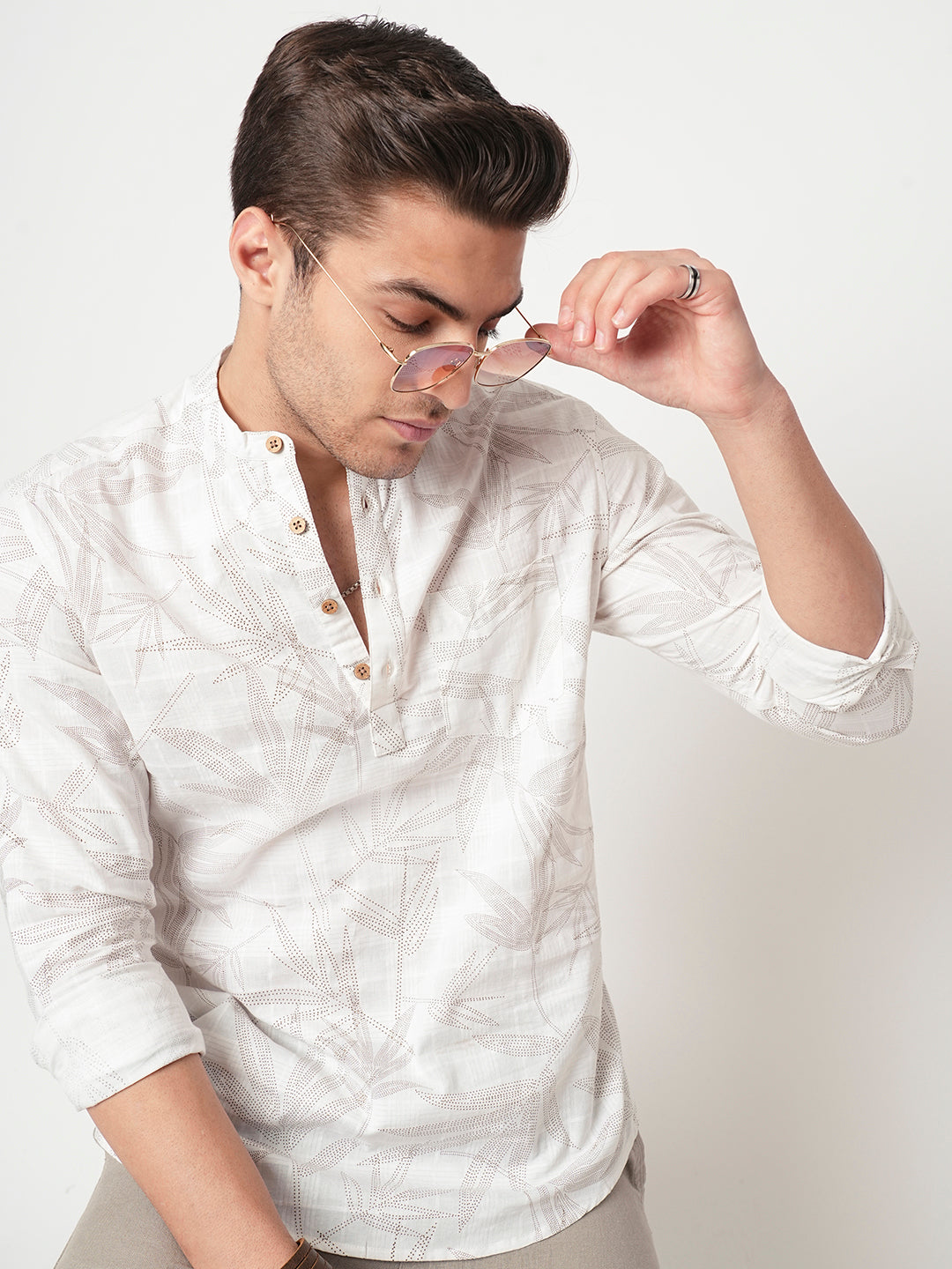 Stippling Artistry Ivory Leaf Printed Kurta