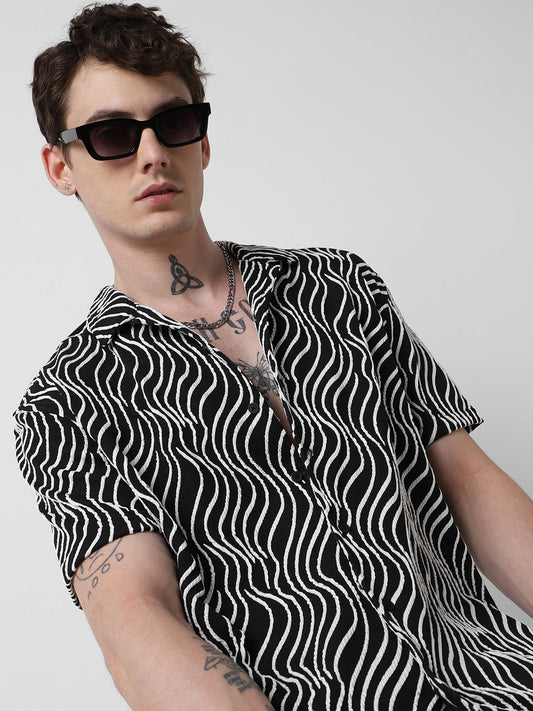 Black Wavy Patterned Oversized Shirt