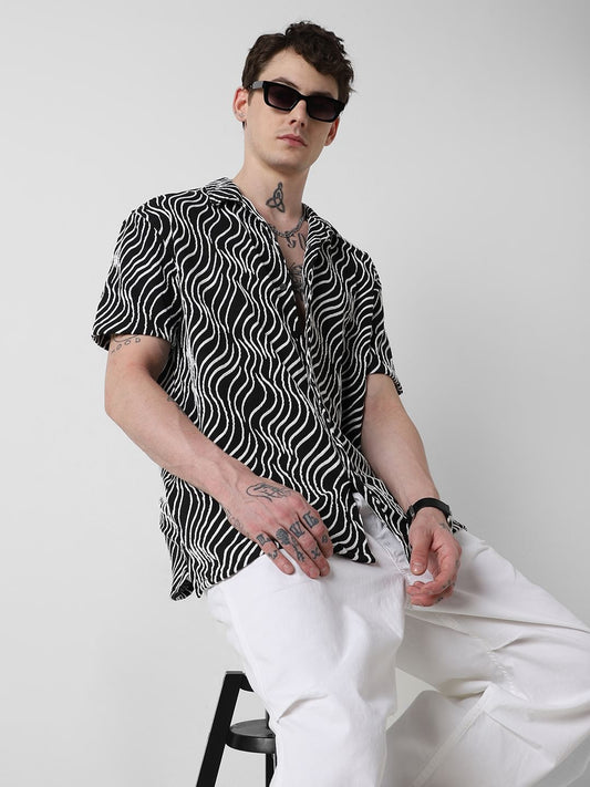 Black Wavy Patterned Oversized Shirt