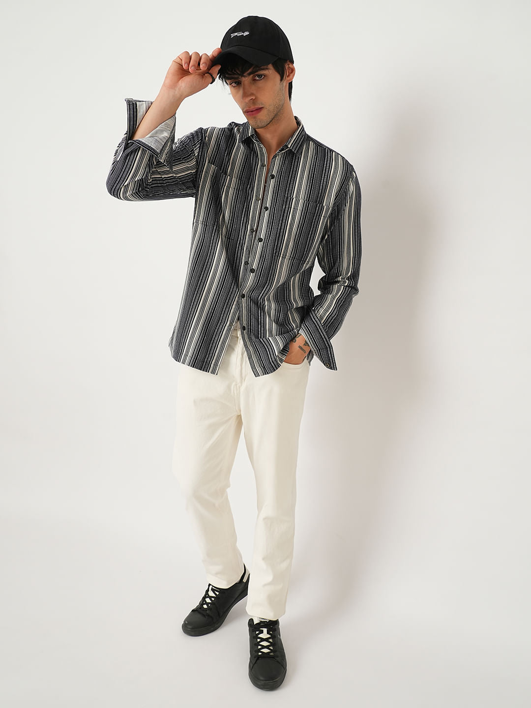 Streaky Achromatic Double Pocket Corduroy Shirt