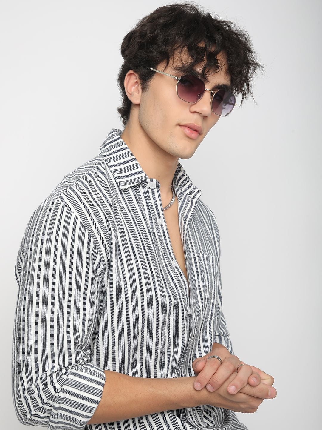 Vertical Navy Line Striped Knitted Shirt