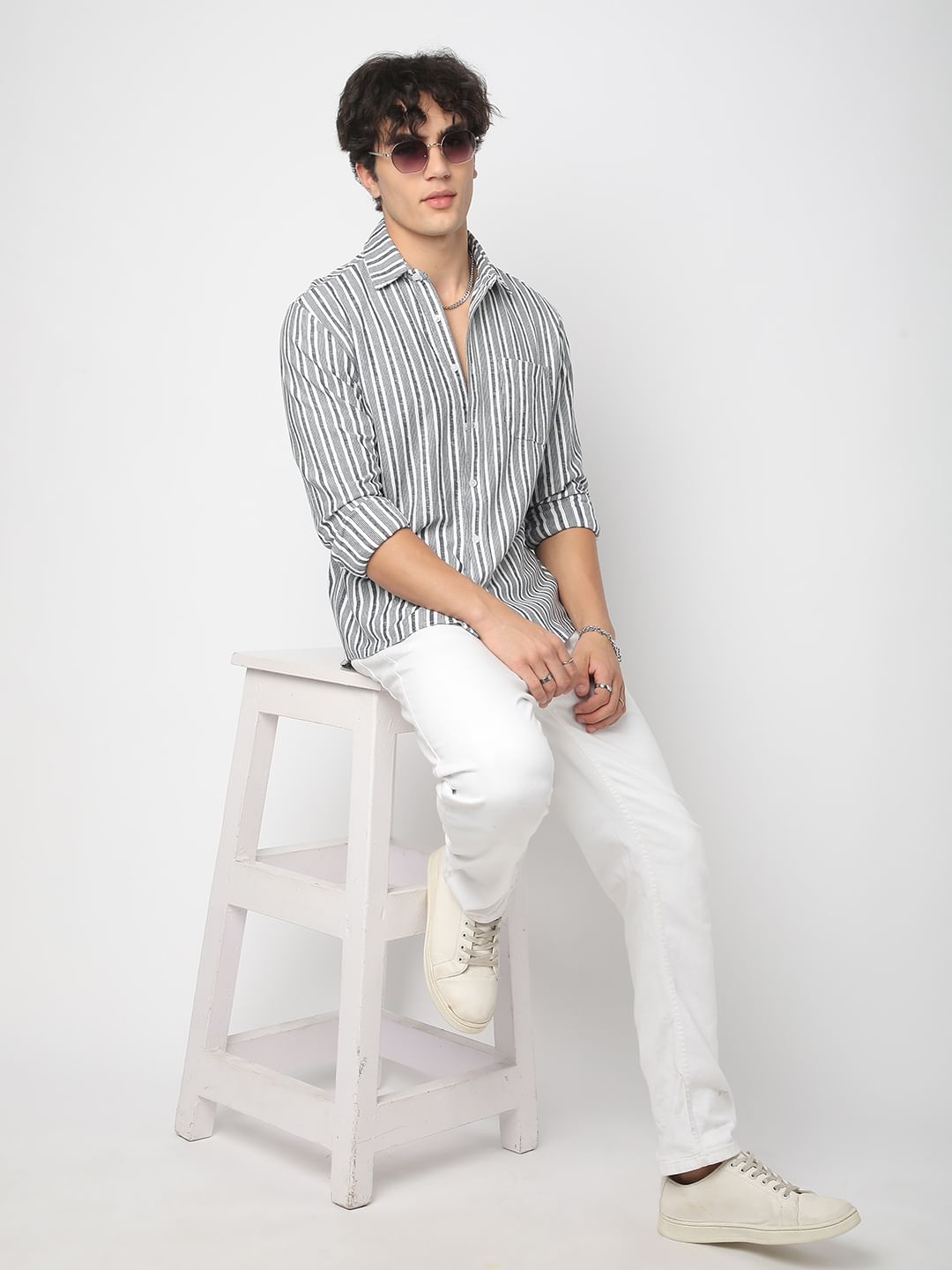 Vertical Navy Line Striped Knitted Shirt