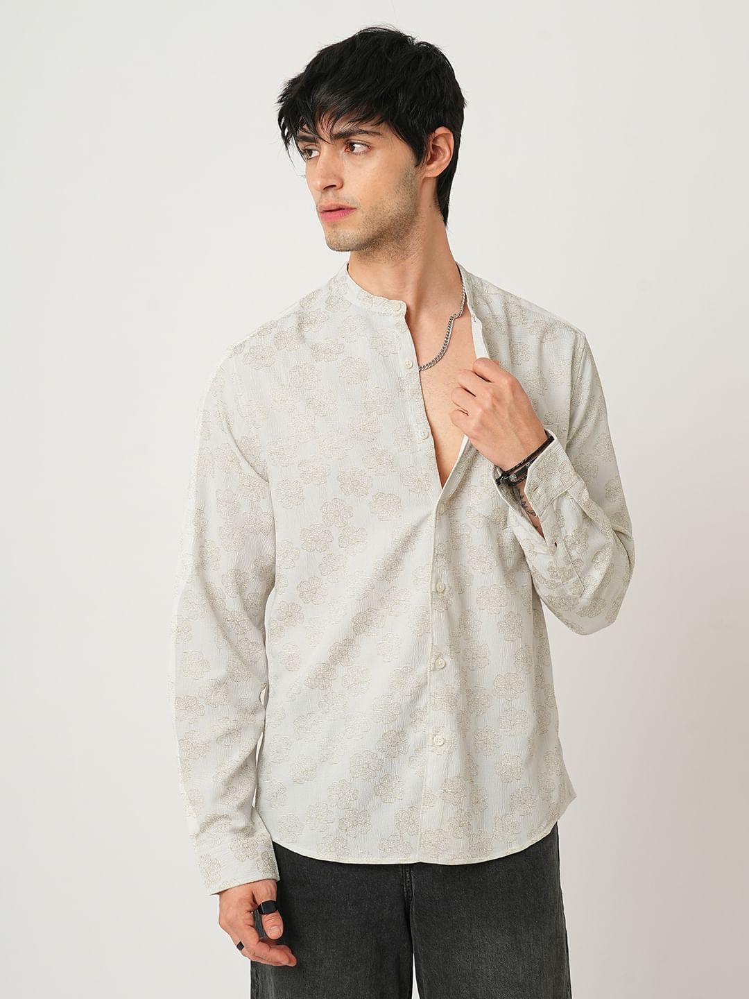 Exquisite Beige Floret Jacquard Creased Shirt