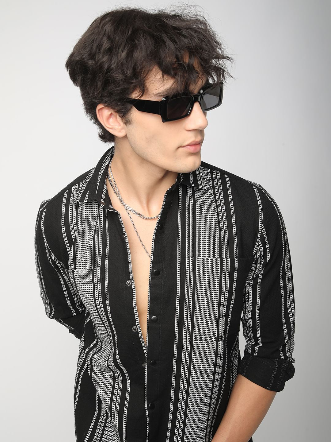 Refined Black Double Pocket Waffle Striped Shirt
