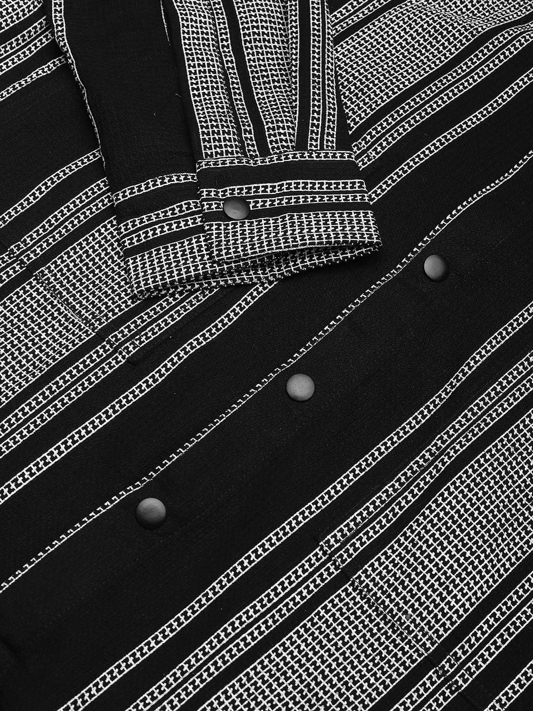 Refined Black Double Pocket Waffle Striped Shirt