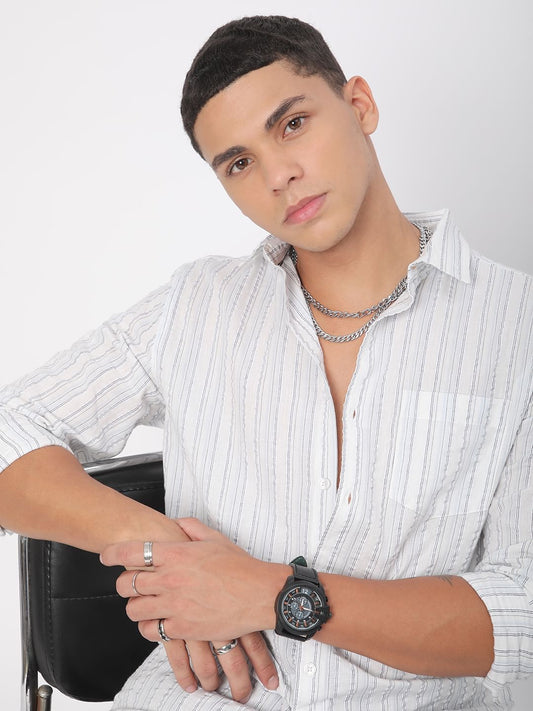 Voguish White Vertical Line Stripe Seersucker Shirt