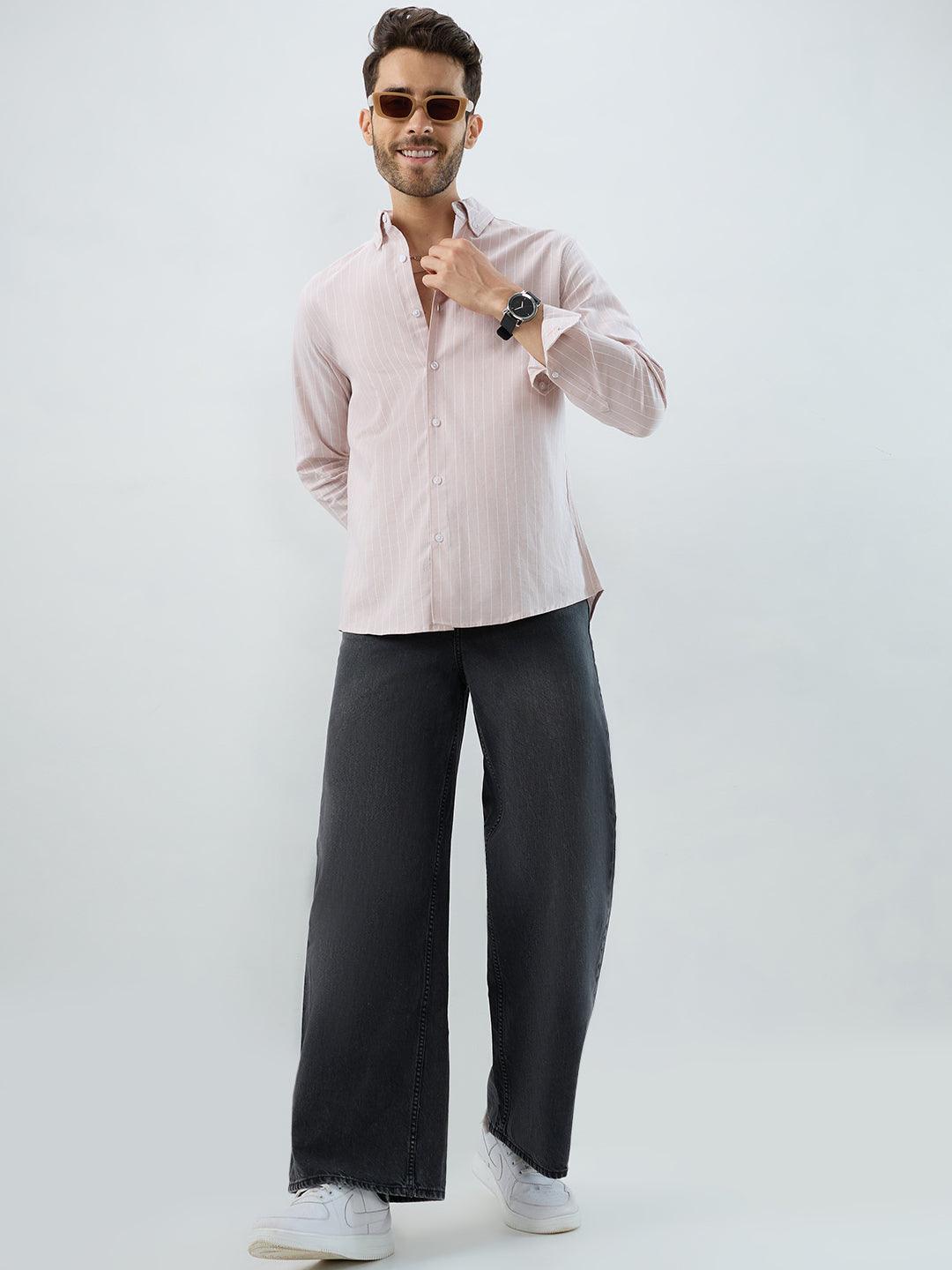 Sharp Beige Refined Pinstripe Oxford Button-Down Business Shirt