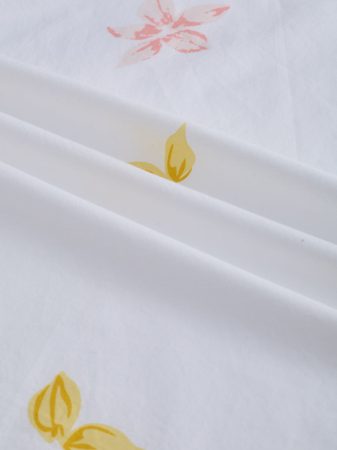 White Tulips Printed Vacation Shirt