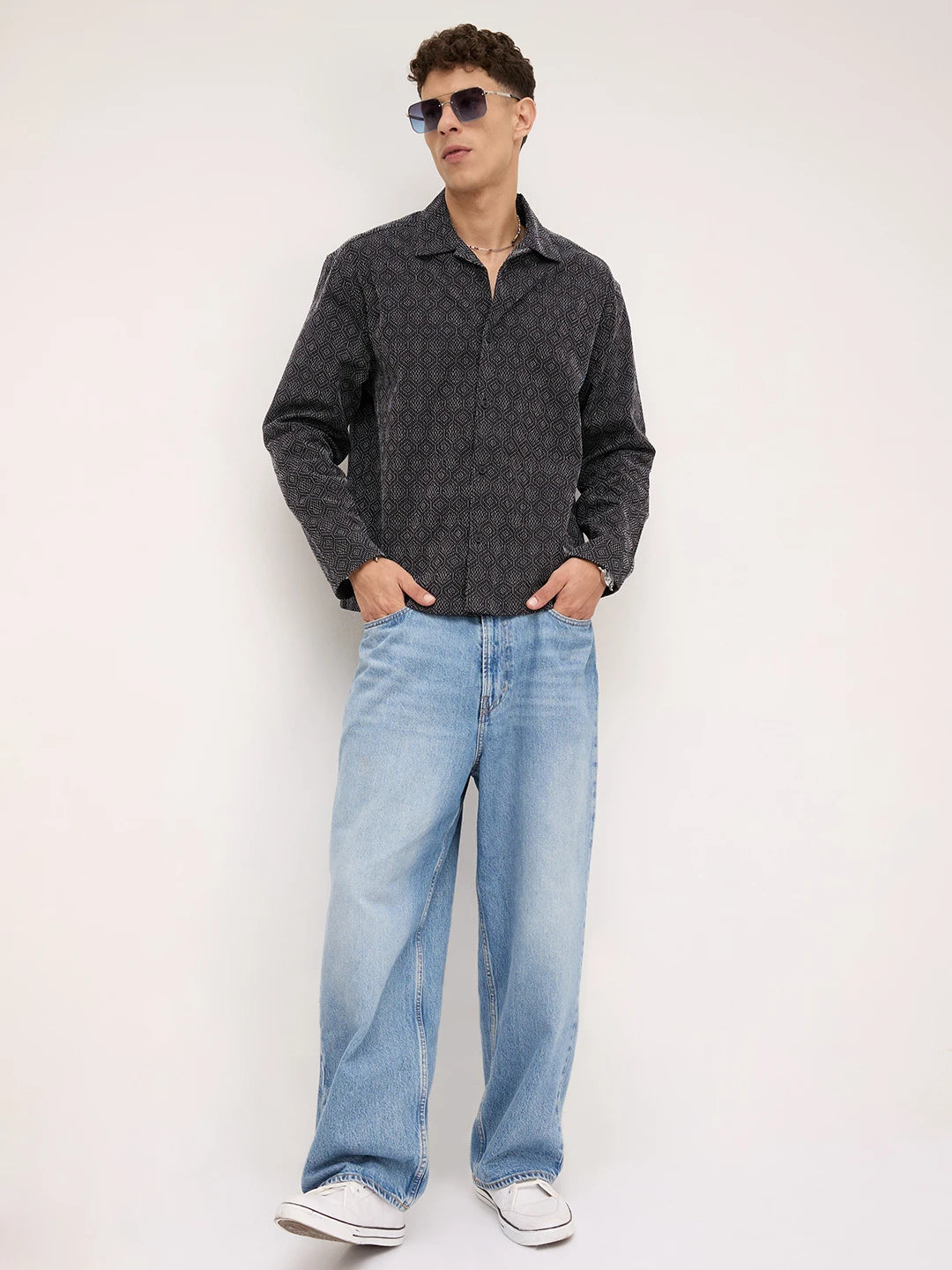Distinguished Black Contrast Hexagon Textured Notch Collar Oversized Shirt