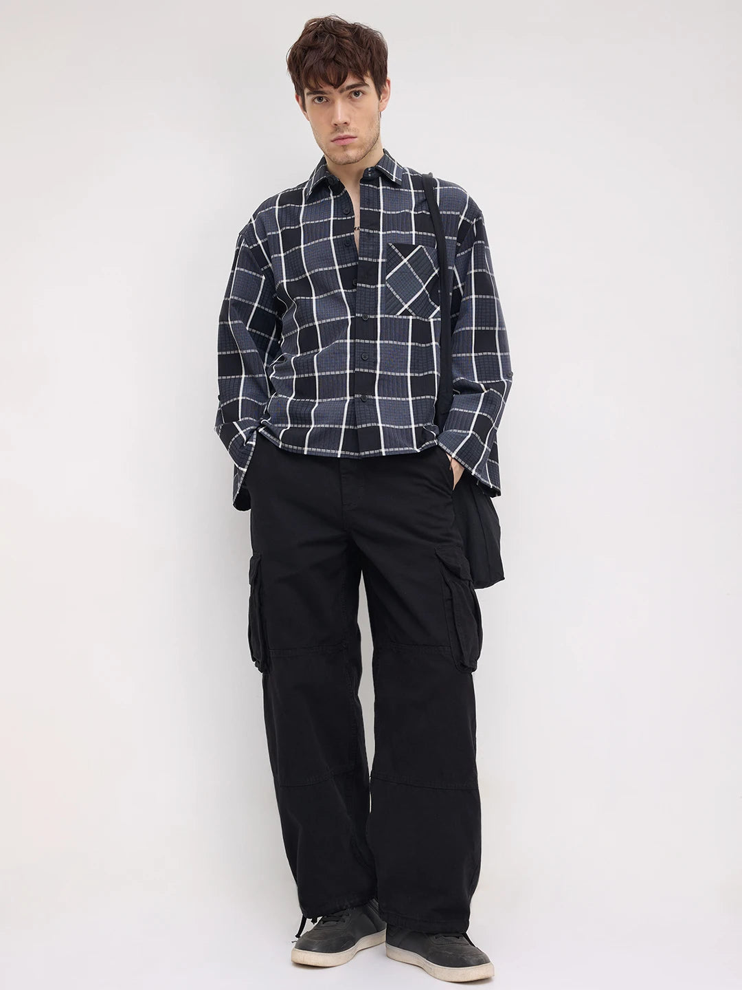 Refined Monochrome Plaid Textured Cuffless Oversized Crop Shirt
