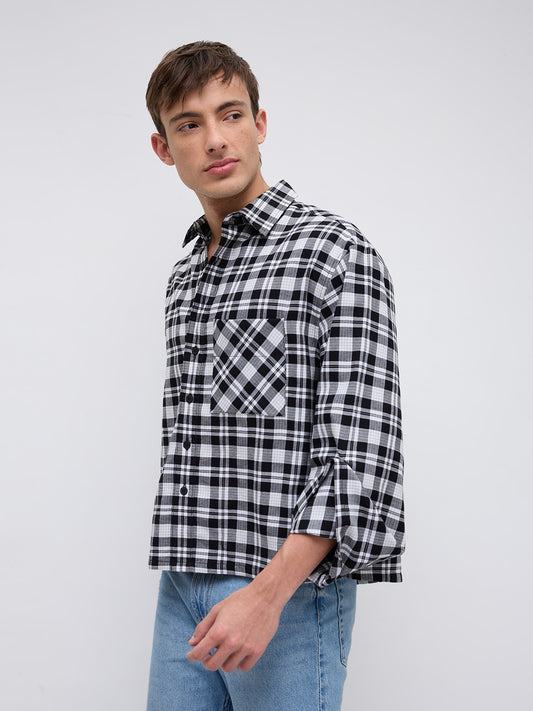 Timeless Monochrome Plaid Checks Cuffless Oversized Crop Shirt